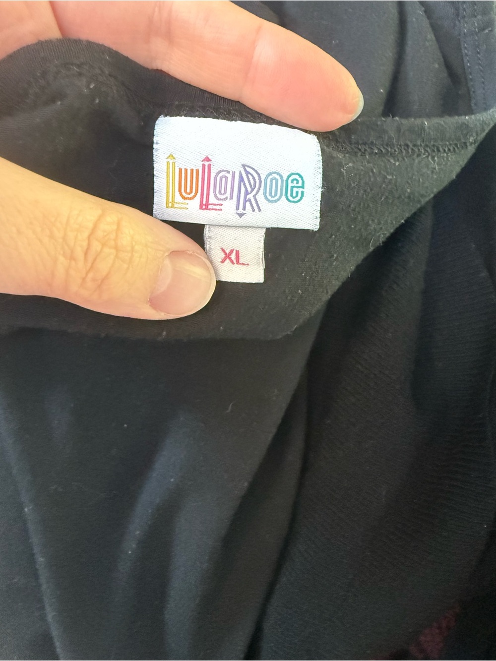 LuLaRoe Black Relaxed Short Sleeve Tunic - Picture 3 of 3